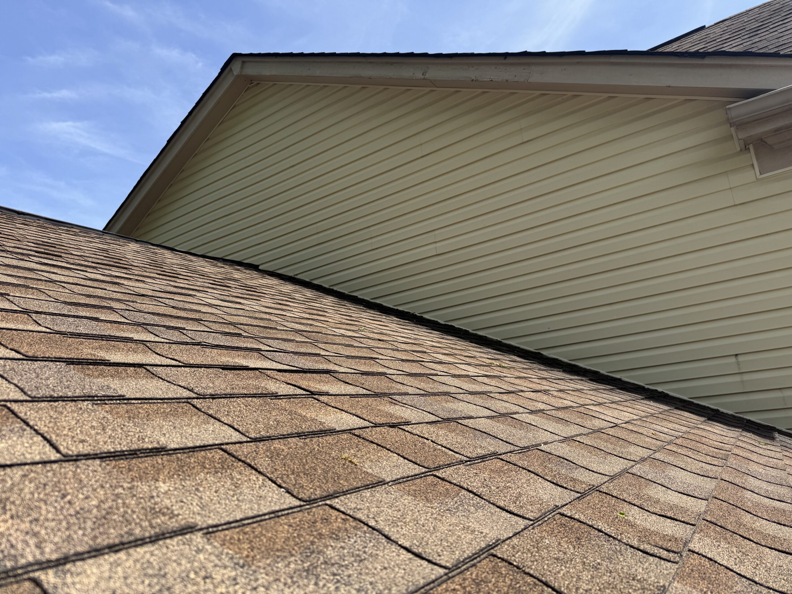 Schaumburg Siding Soft Wash - Fresh Look After Years of Buildup ...